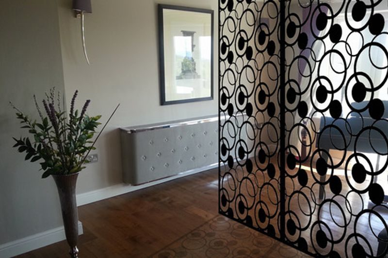 Metallic room divider