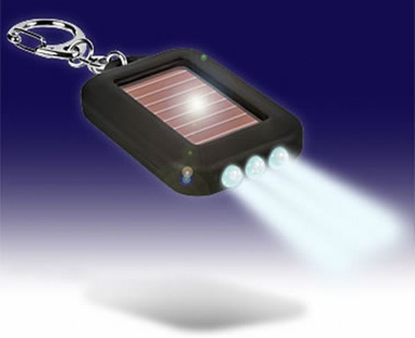 3-LED Solar Powered Flashlight Keyring