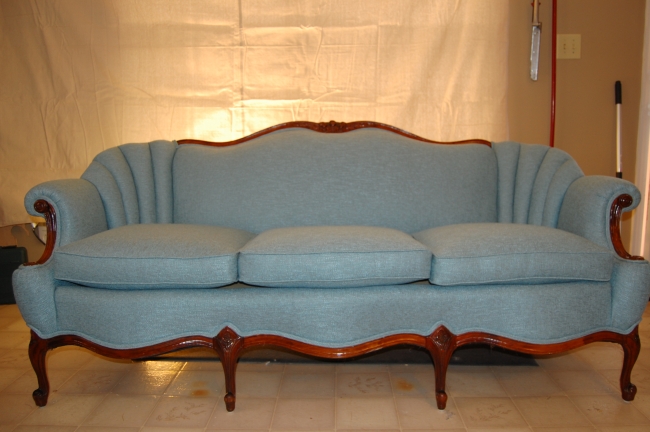 A good lawson style couch