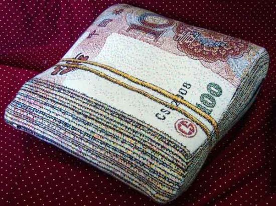 banknote pillow3