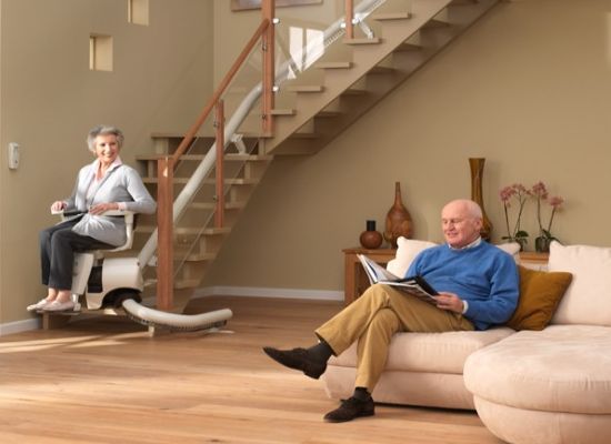 curved stair lift sinor by thyssenkrupp monolift 2