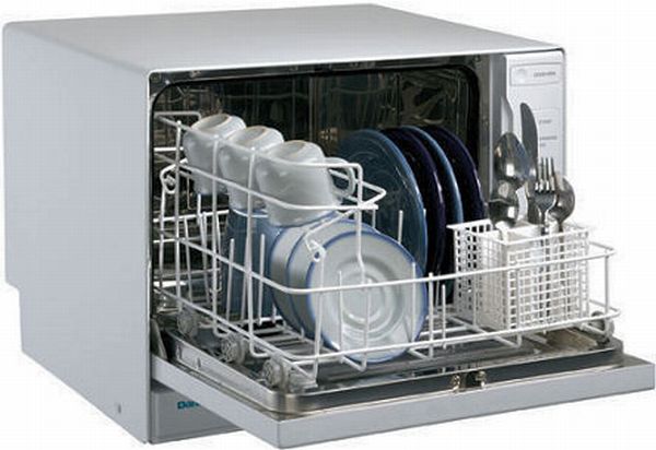 the smallest dishwasher