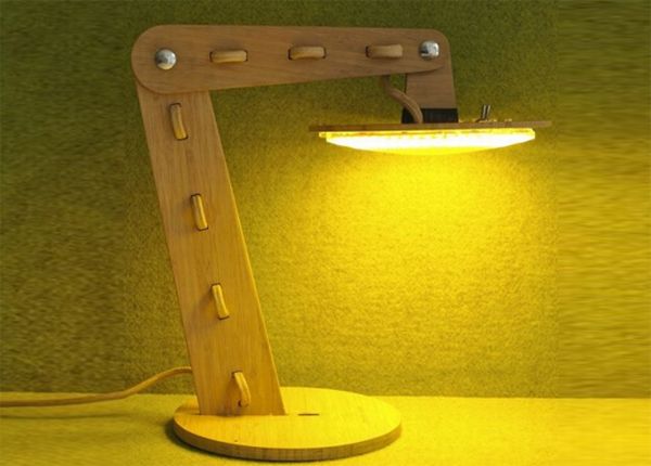 Fun Bamboo Desklamp