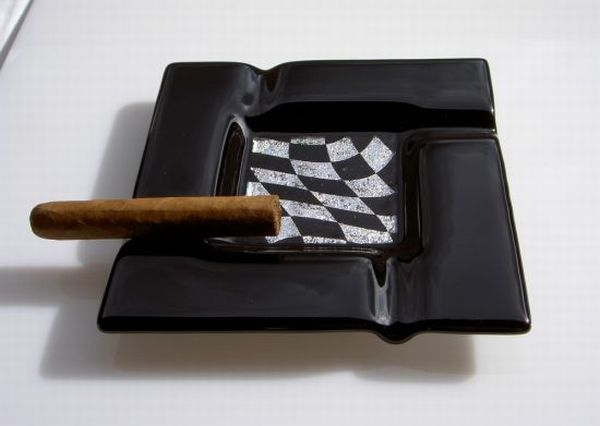 Grand prix ashtray