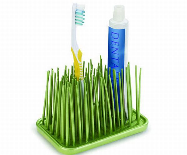 Grassy green toothbrush holder