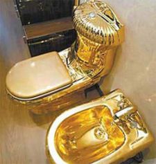 High-tech Gold-plated toilet
