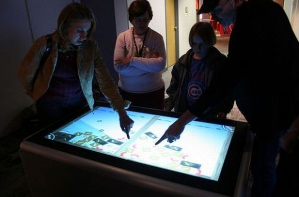 Ideum MT2 Multitouch Table