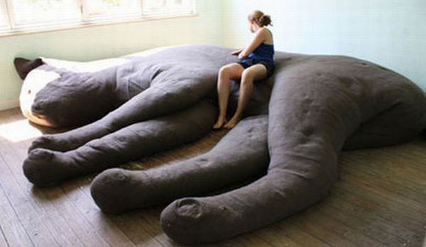 Kitty Couch: Animal-Inspired Eco-Décor