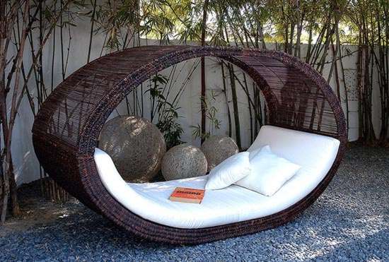 sampon day bed
