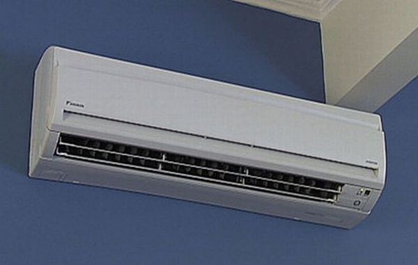 Solar powered air conditioners