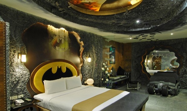 The Dark Knight Rises in a motel