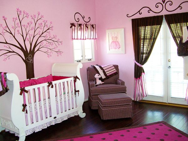 Modern nursery decoration_pink color