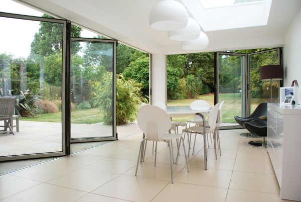 Multi-folding doors