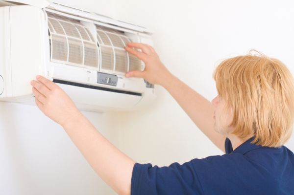 changing air conditioners filter