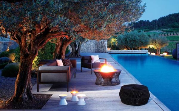 Bring Outdoor Oasis to Your Backyard_3