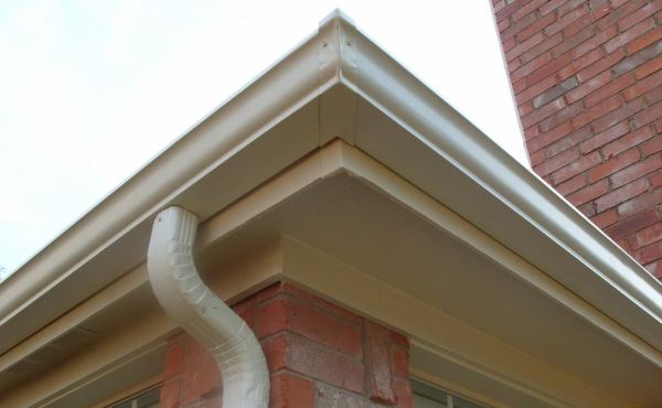 Knowing different types of Gutter Material for Your Home - Hometone ...