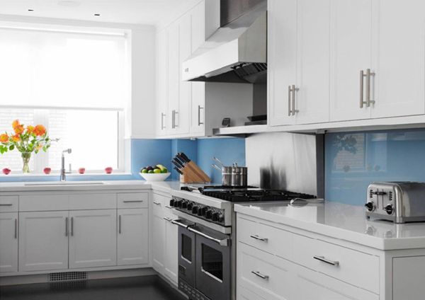 Glass Sheet Backsplash in Kitchen