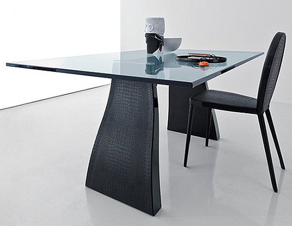 Trend Dining table designed by Compar