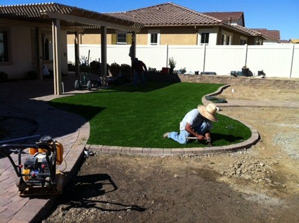 synthetic turf in your backyard 3