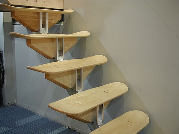 Skateboard staircase