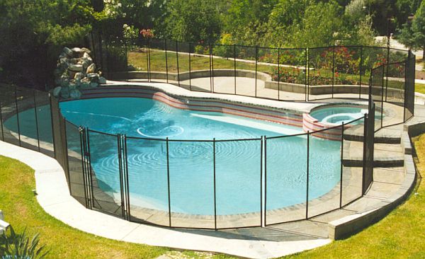 fencing around your pool (1)