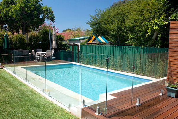 fencing around your pool (5)