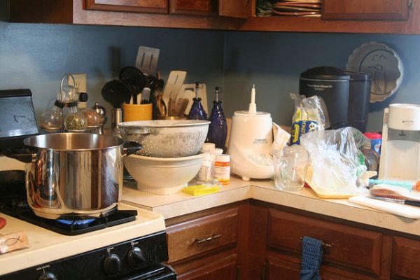 clutter free kitchen  (8)