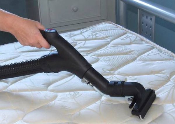 cleaning your beds and mattresses (2)
