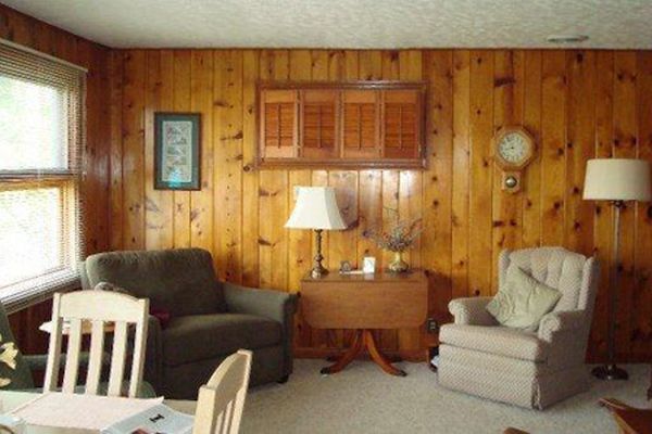 Interior Decoration Tips For Rooms With Knotty Pine Paneling Hometone Home Automation And Smart Home Guide