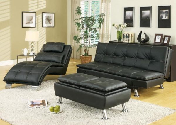 Skillfully incorporating black furniture (7)