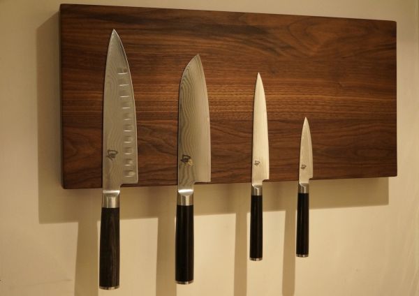 Magnetic knife holders