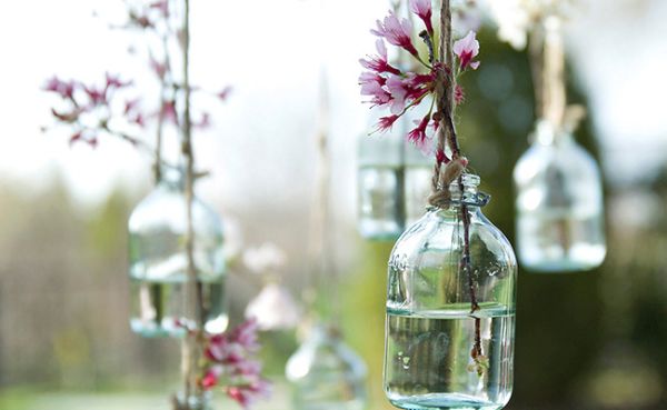 Hanging DIY vases