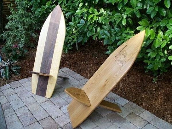 A surfboard chair