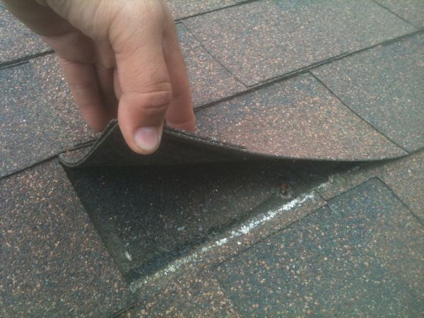 repairing an asphalt roof (7) 1