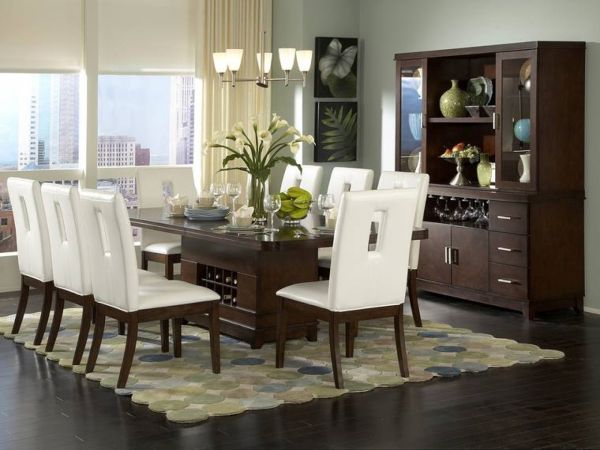 Simple ways to add touches of tradition to your modern dining room