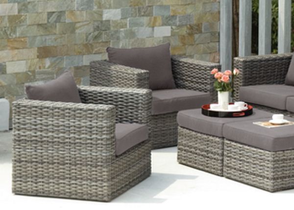 outdoor-wicker-furniture-2