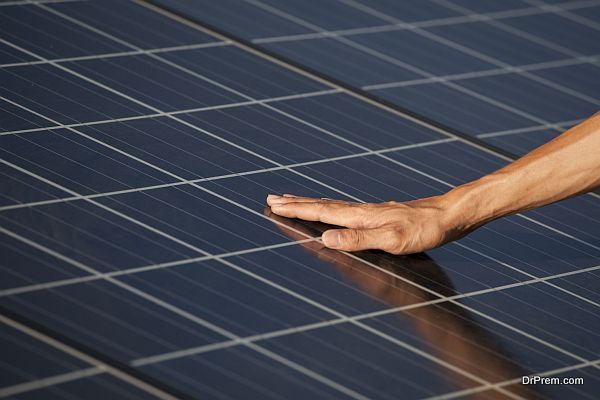 Hand touching for photovoltaic panels solar field