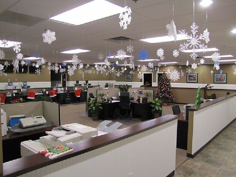 corporate-office-Christmas-decoration