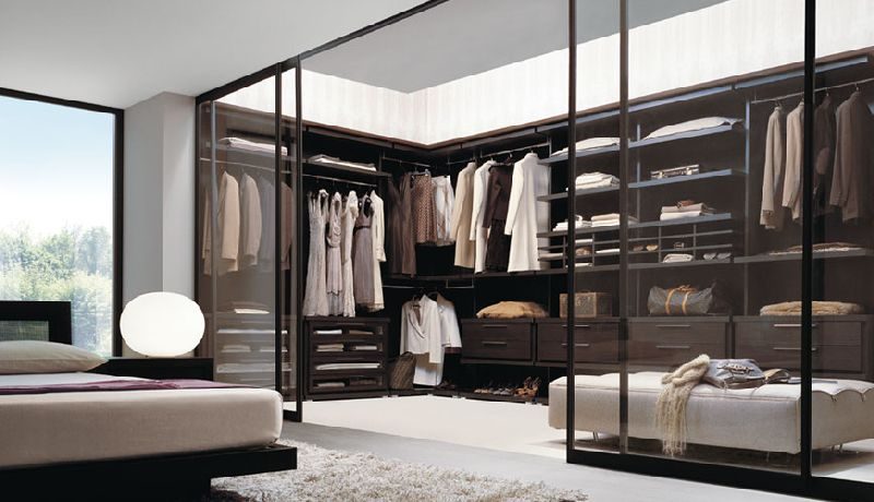 Walk-In-Wardrobe