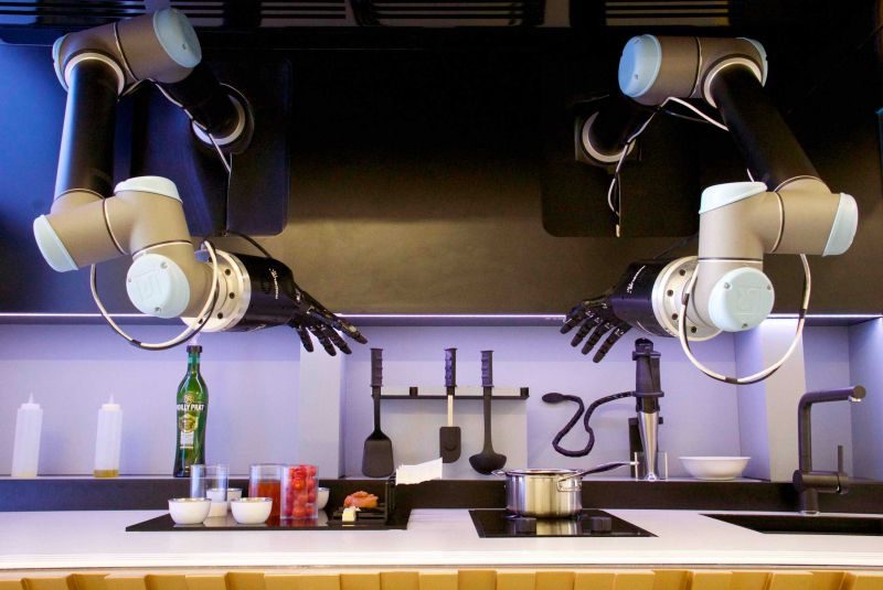 Robotic kitchen chef