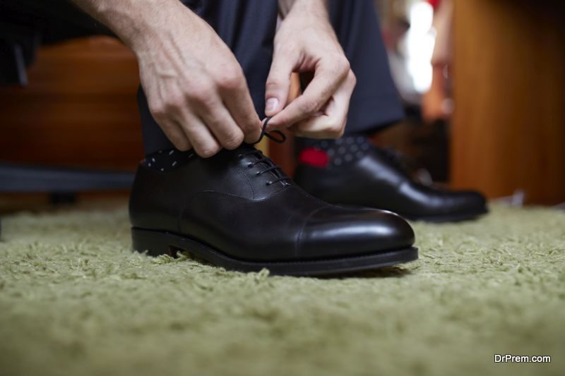 Remove your shoes before entering house