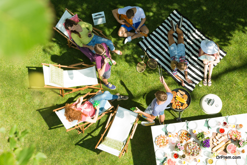 friends in outdoor area