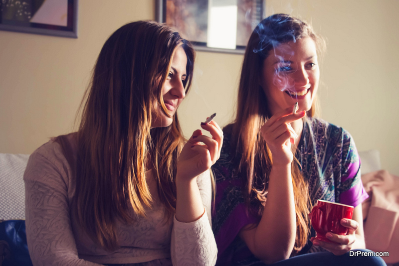  friends-smoking-at-home