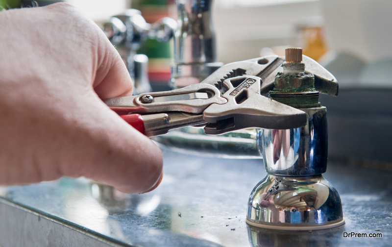 Guide on How to Fix a Leaky Faucet