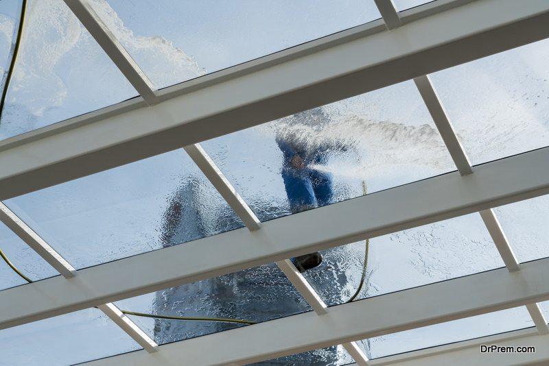 Why Homeowners Should Clean Their Roofs