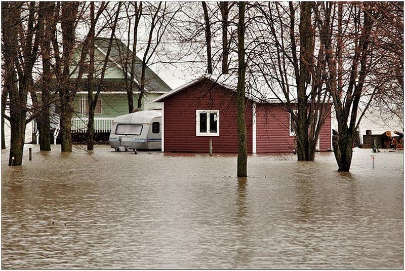 24-Hour Flood Damage Restoration